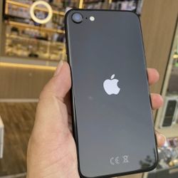 iPhone SE Unlocked With Warranty 