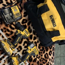 Dewalt Atmoic Drill Combo Kit 
