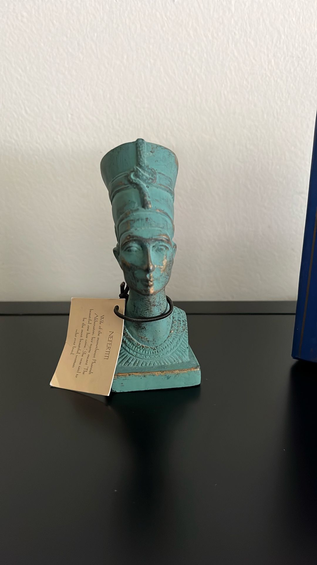 Egyptian Nefertiti Bust Statue - Made In Egypt