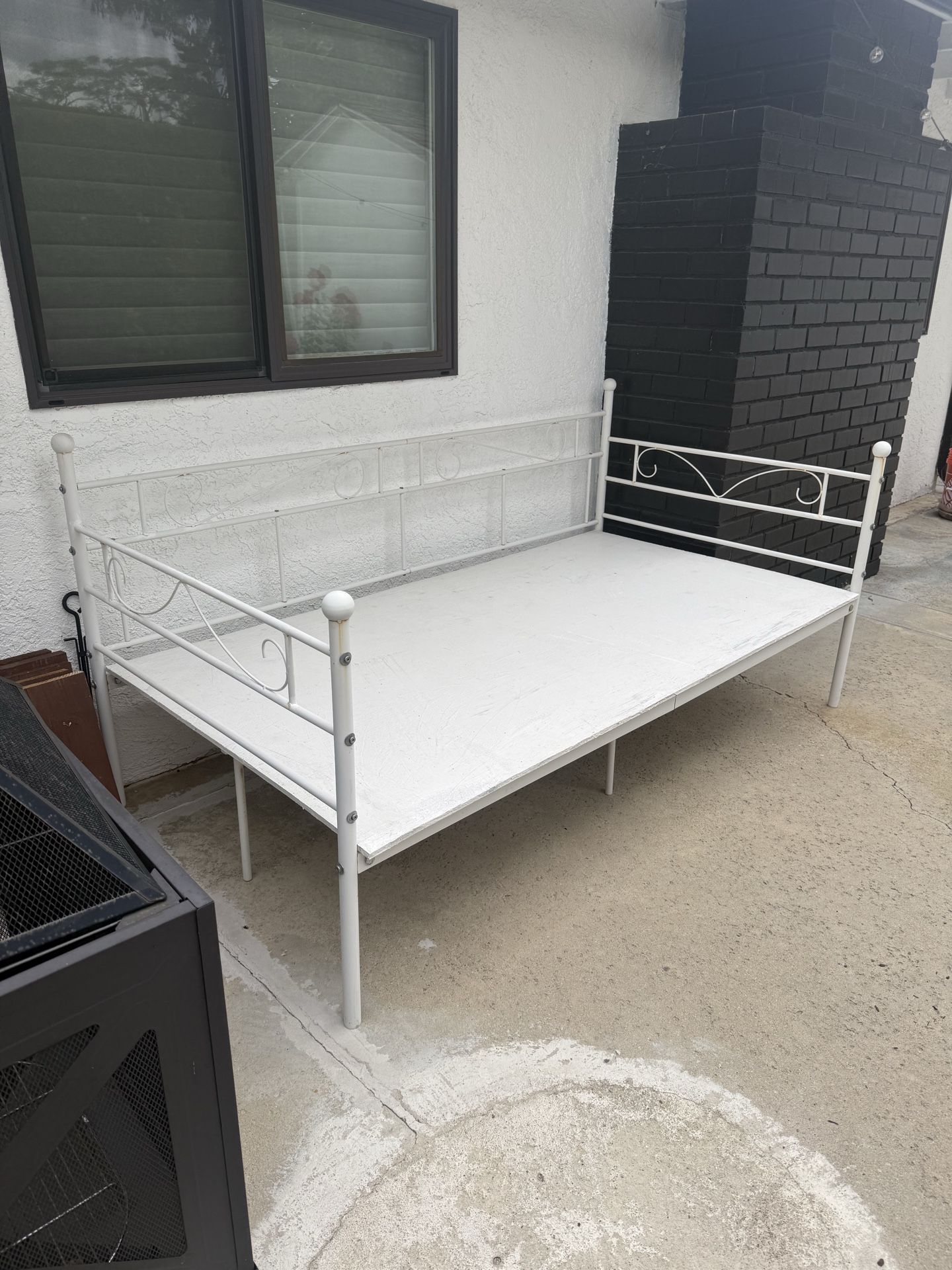 Outdoor bench
