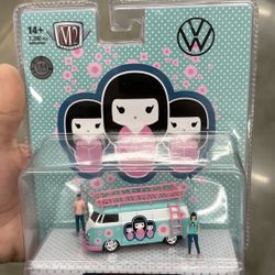 2025 M2 Machines 1960 VW Delivery Van R12 Teal & Pink   VHTF