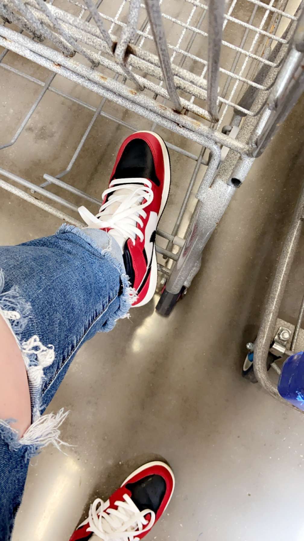 Shoe Chicago Black Toe On Feet Jordan Mid Chicago Black Toe