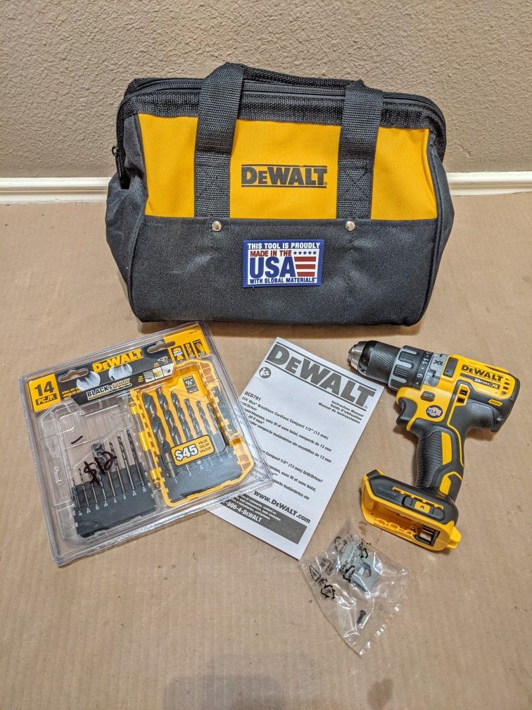 DeWalt 1/2" Drill Driver W/ 14PC. Drill Bit Set( NO incluye Battery/ Battery NOT included)