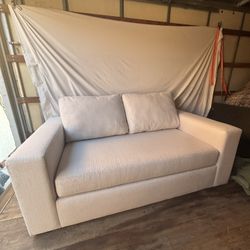 Living Spaces Love Seat 