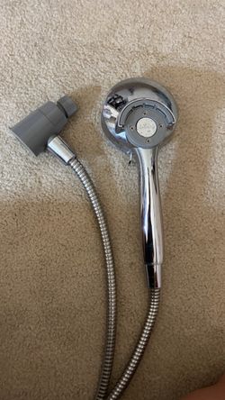 Moen Attract 6 Spray