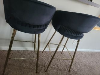 2 Black Barstools