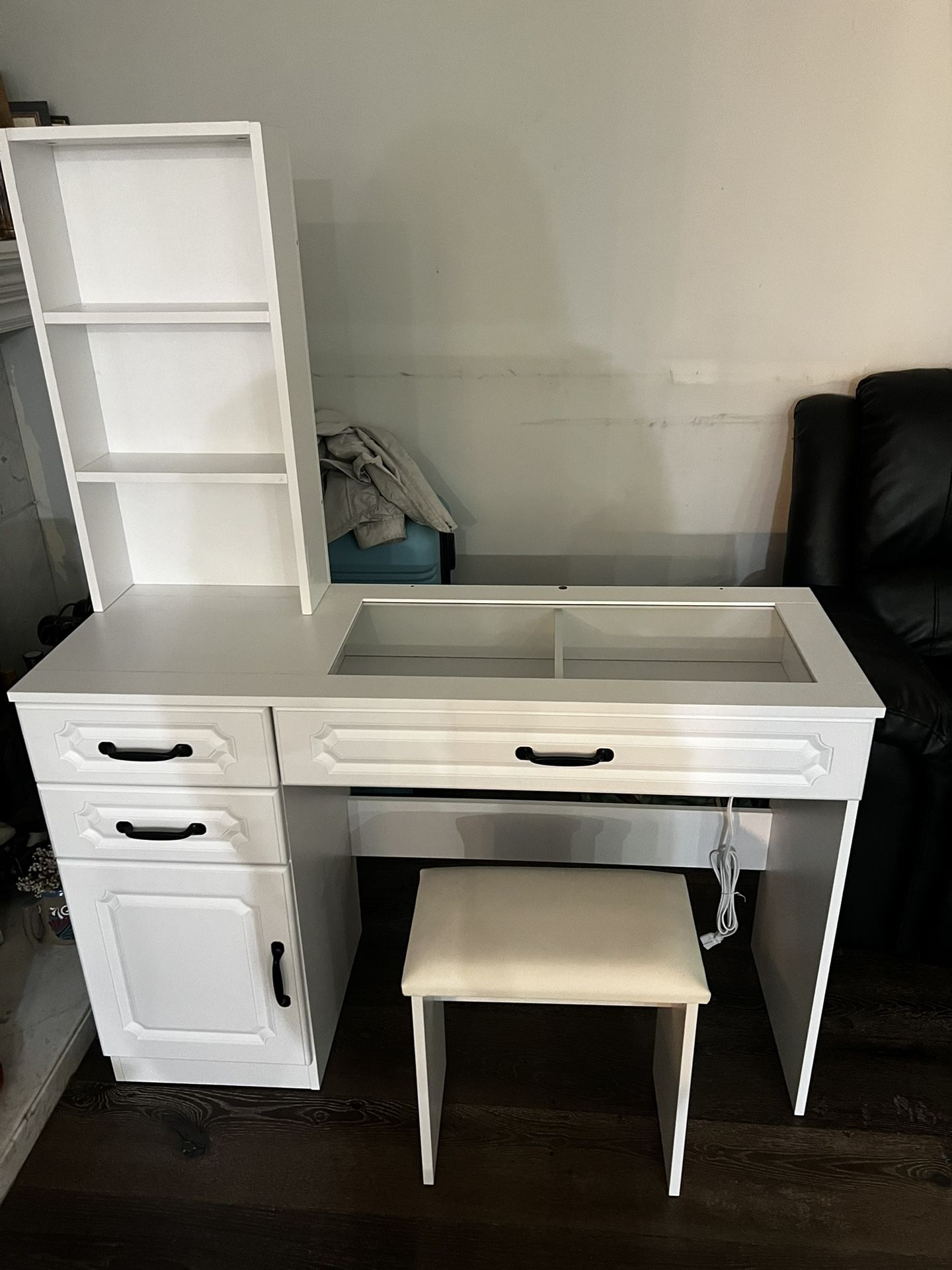 Makeup Vanity