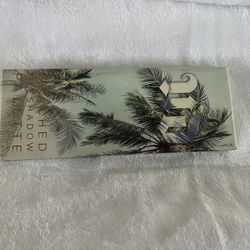 UD Beached Eyeshadow Palette 