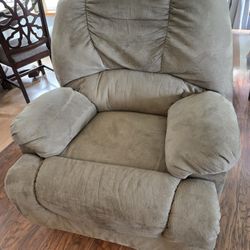 Oversized Recliner