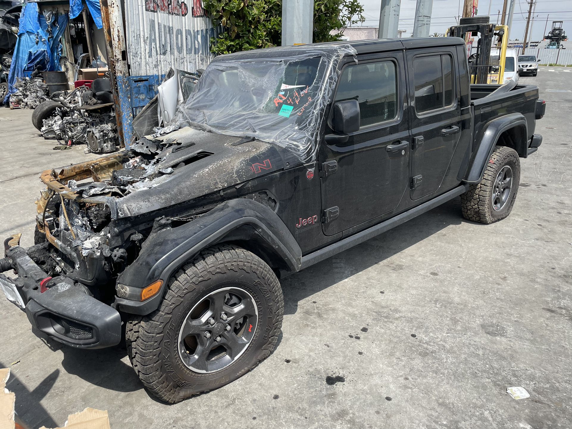 2022 Jeep Gladiator For Parts