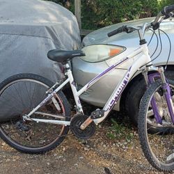 Schwinn Ranger Mountain Bike Ready To Ride Needs Nothing 