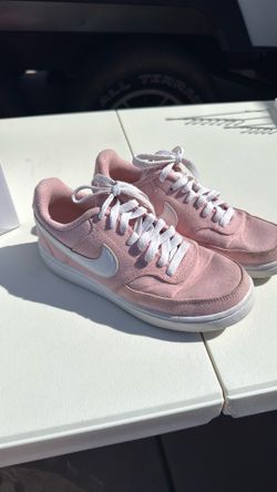 Pink nike