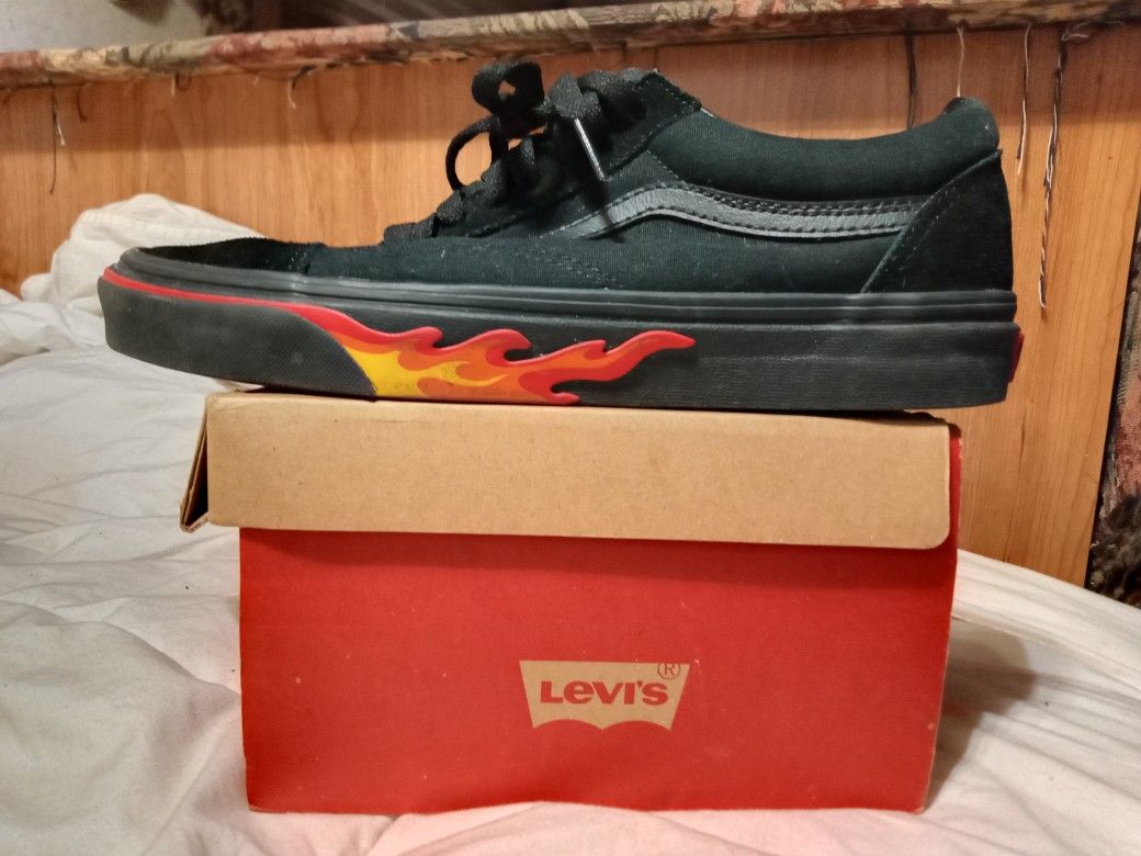 New Vans Shoes Size Men's 8.5 Women's 10.0