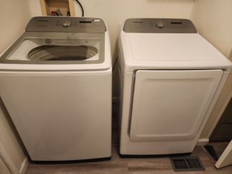 Samsung Smart Washer and Dryer Set