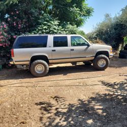 Chevy Suburban 