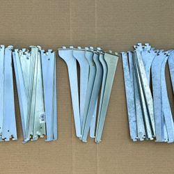 ⭕️ Heavy Duty Metal Shelf Brackets – Lot of 105 – Reeve & Mixed Styles