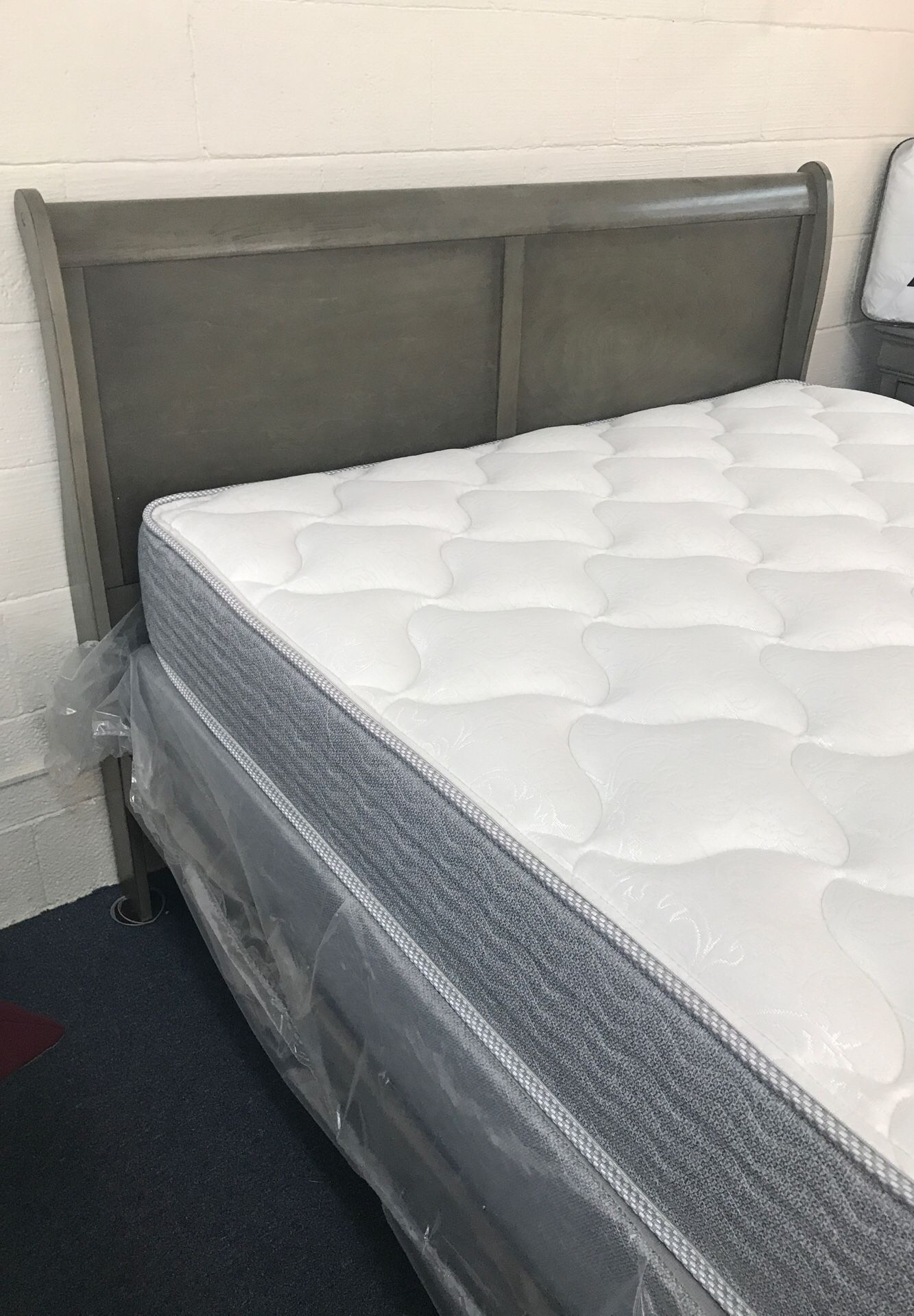 Queen Bed Blow our Sale! NEW