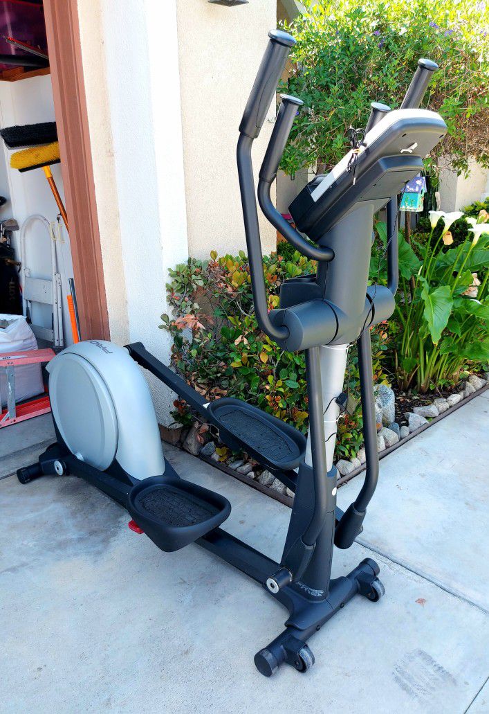 PROFORM Elliptical Excercise Work Out Fitness Mqchine