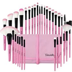 Yuwaku 32 Piece Makeup Brush Set