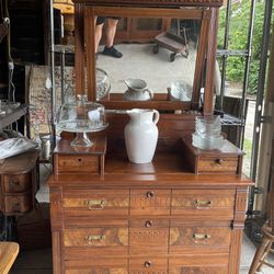 Victorian Dresser / Vanity