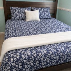 Solid Wood Ashley Queen Bed Frame with Headboard – Strong & Beautiful