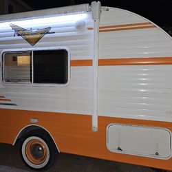 16 Feet Large 2021  RV Camper Riverside Retro 135 , 16 feet Large and have everything do you Need Inside, Lightweight Can be Hauled for any Subaru Car