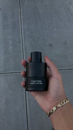 TOM FORD