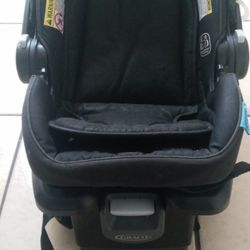 Newborn Carseat
