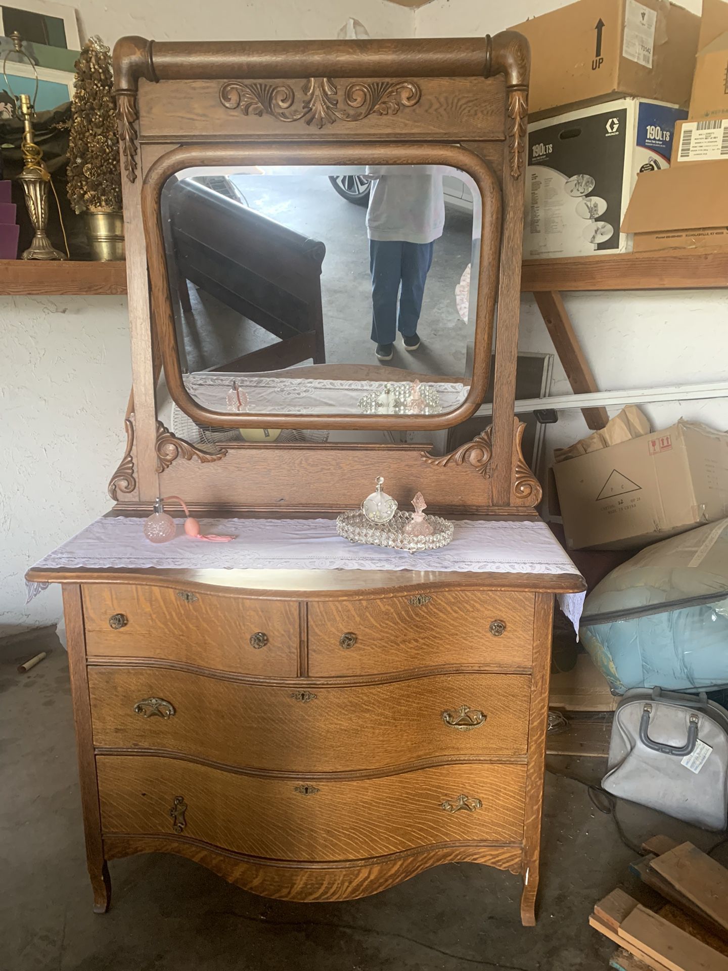 Antique Dresser Beautiful Condition  And Mirror