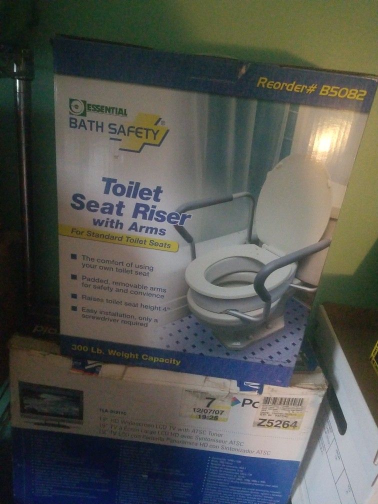 Essential Bath Safety Toilet Riser With Arms