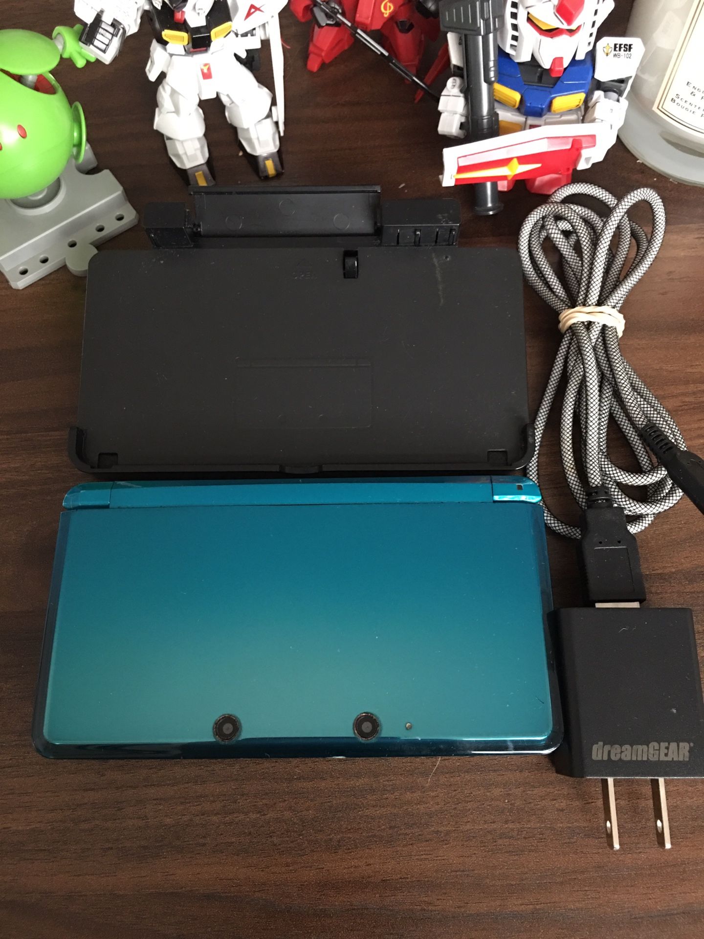Nintendo 3DS Handheld System - Aqua Blue