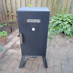 Electric Cuisinart Smoker 