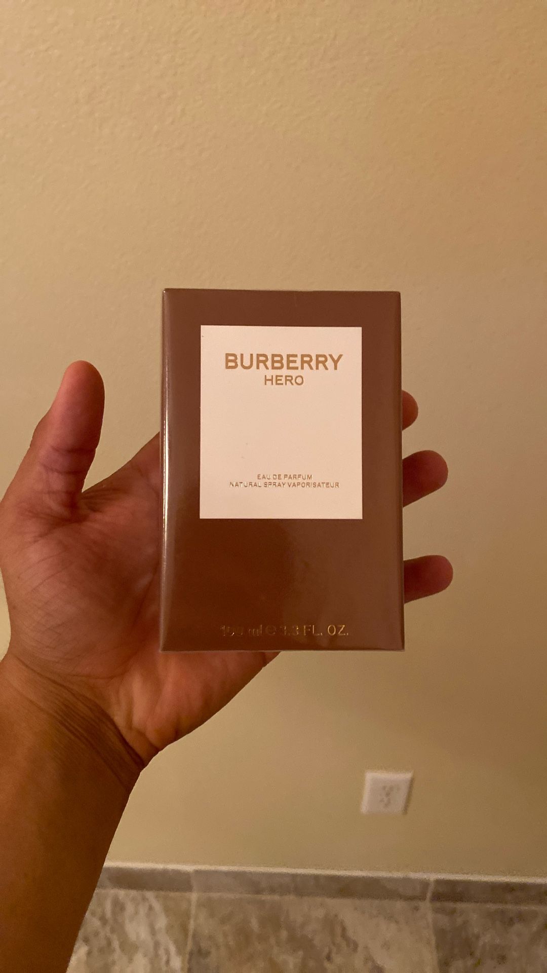 Burberry Hero Perfume