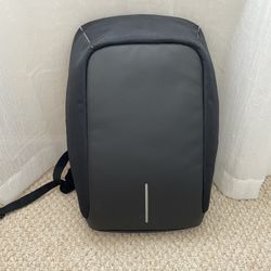 XD Design Bobby Original Anti-Theft Laptop USB Backpack Black (Unisex Bag) 