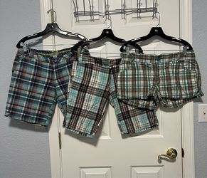 Lots of Nice Name Brand Petite Ladies Shorts $20 Each