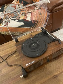Vintage Looking Wooden Record Player