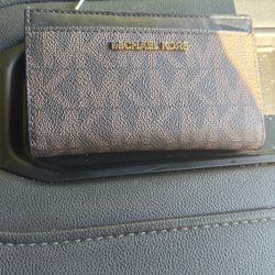 Micheal Kors Wallet 
