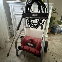 Briggs & Stratton 1800 PSI Pressure Washer