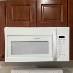 Frigidaire 1.8 Cu. Ft. Over-The-Range Microwave - white