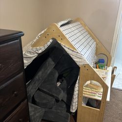 Avenlur Children’s Play House + Nugget Couch