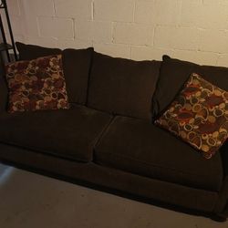 Pull Out Couch With Bed Never Used