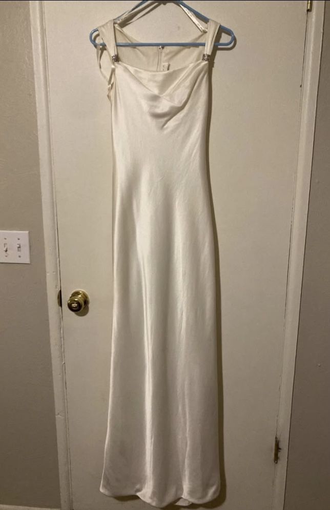 Weddings Dress Size 6