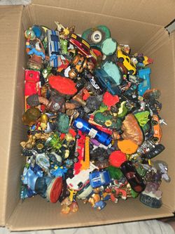 Skylander Giants & Other Collectables