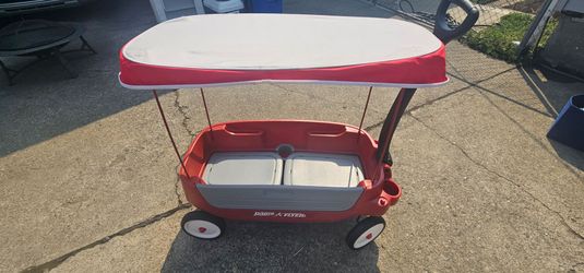 Radio Flyer Ultimate Comfort Wagon