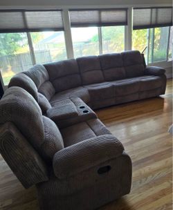Gray microfiber fully reclining sectional couch