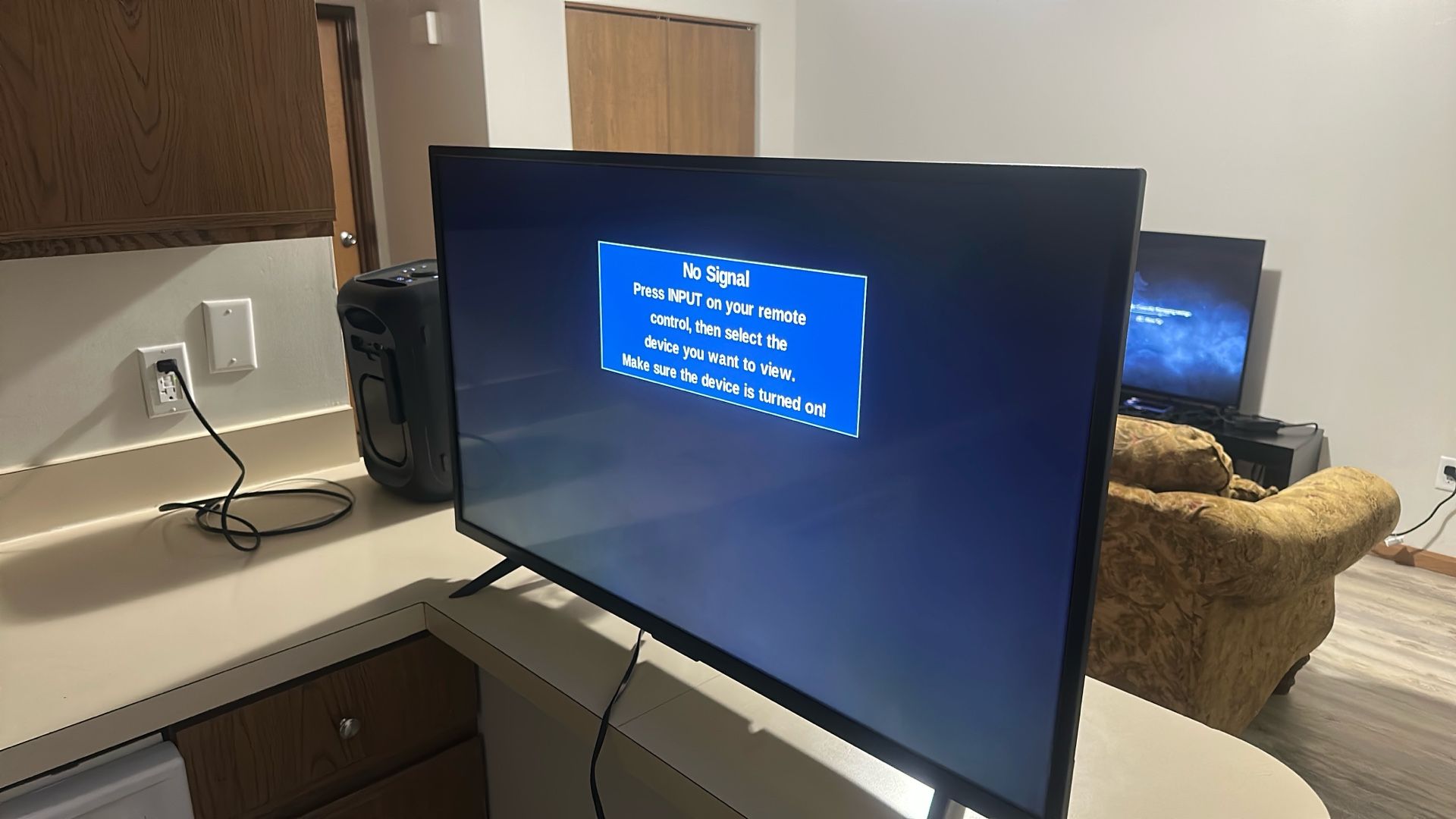 40 In 1080p Flat Screen Tv With Remote
