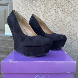 Size 7 Black Platform Heels