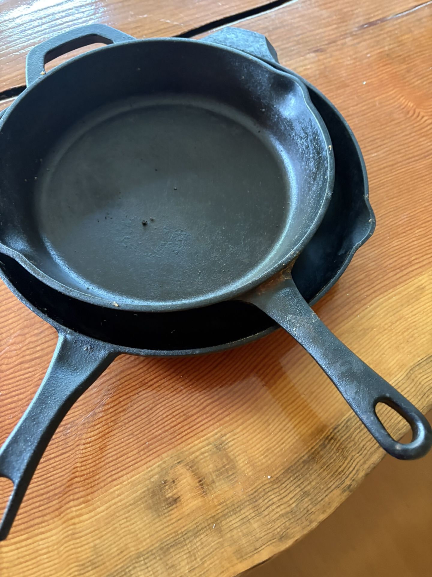 Set Of 12” And 10” Cast Iron Skillet Pans
