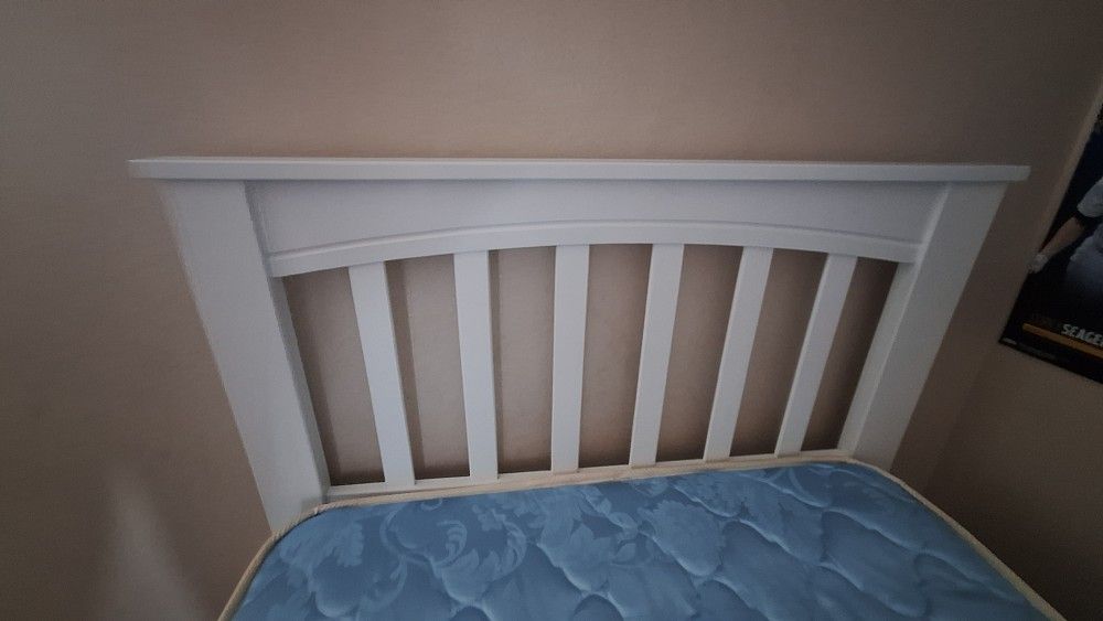 Twin Bed