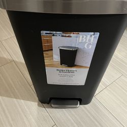 Trash Bin 